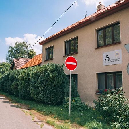 Alisa Apartments Kostomlaty nad Labem Exterior photo